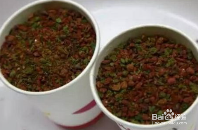 钓鱼怎么选择饵料？大鱼饵料和小鱼饵料原则