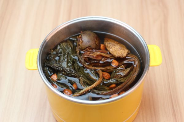 广式南北杏菜干益肺汤