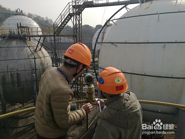液氨球罐安装外贴式液位计方法