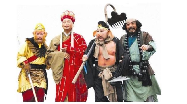 西游记，前七回写什么的故事，八至十二回写什么来历，十三至一百回写什么