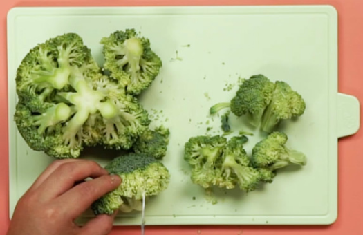 如何做出正宗的凉拌西兰花