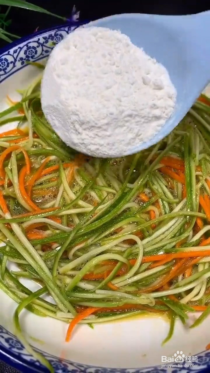 做法简单又软糯好吃的角瓜鸡蛋饼如何制作