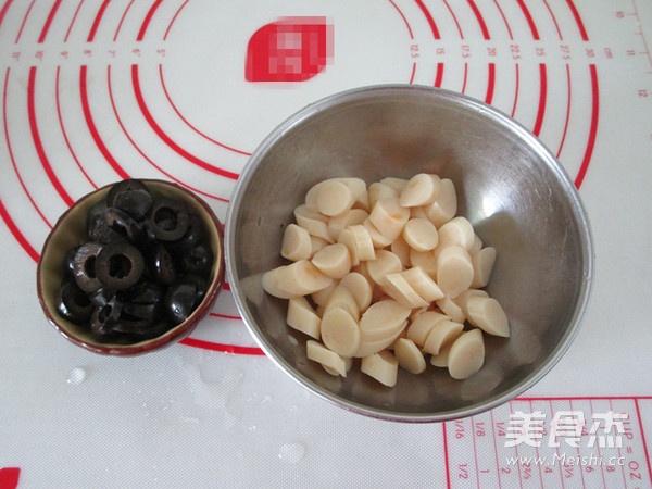 蟹肉鱼肠披萨