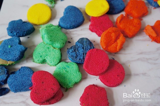 又来做点好玩的，教你怎样做彩虹推推乐蛋糕