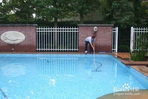 游泳池怎么消毒处理