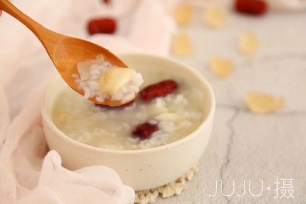 红枣百合银耳粥