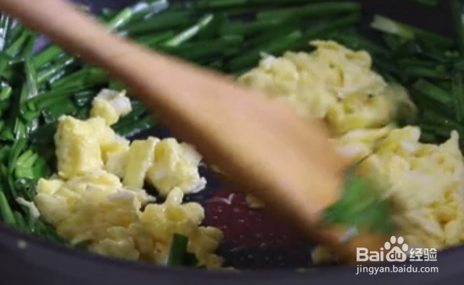如何做美味的韭菜炒鸡蛋