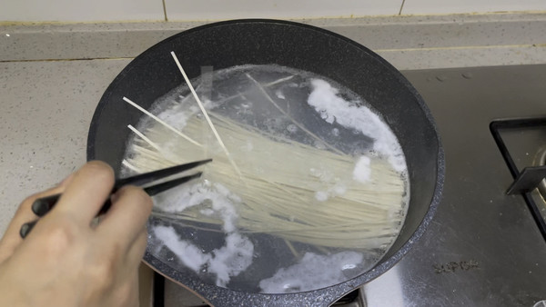 荷包蛋青菜挂面