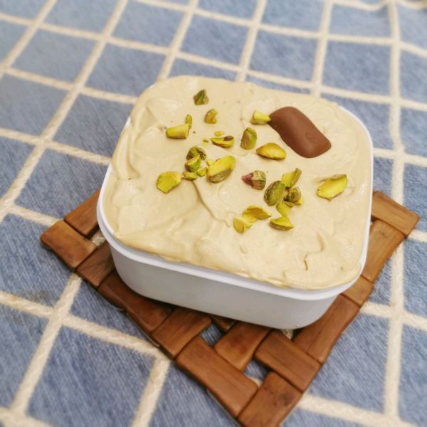 意式手工开心果巧克力冰淇淋