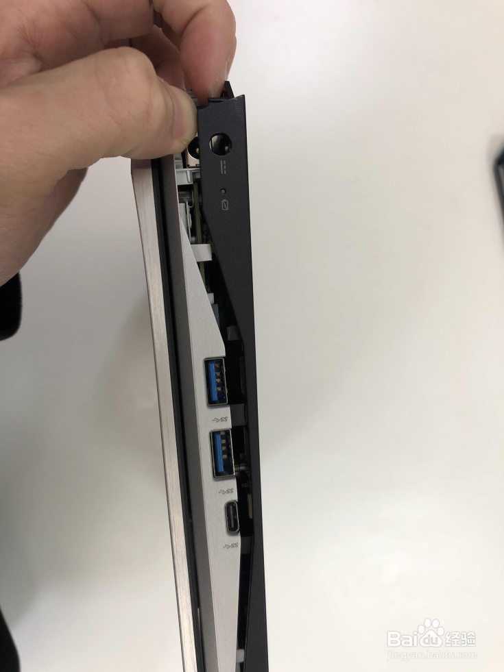 机械师笔记本如何更换风扇?更换复杂吗?