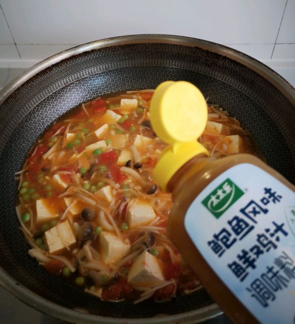 鲍汁海参菌菇豆腐浓汤