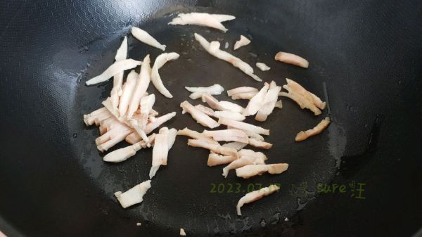 葱椒肉炒脆瓜条