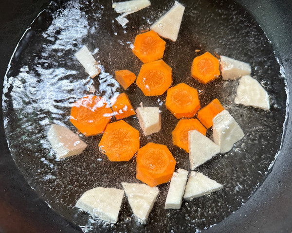 老祖宗相传食疗药膳玉米煲鸭