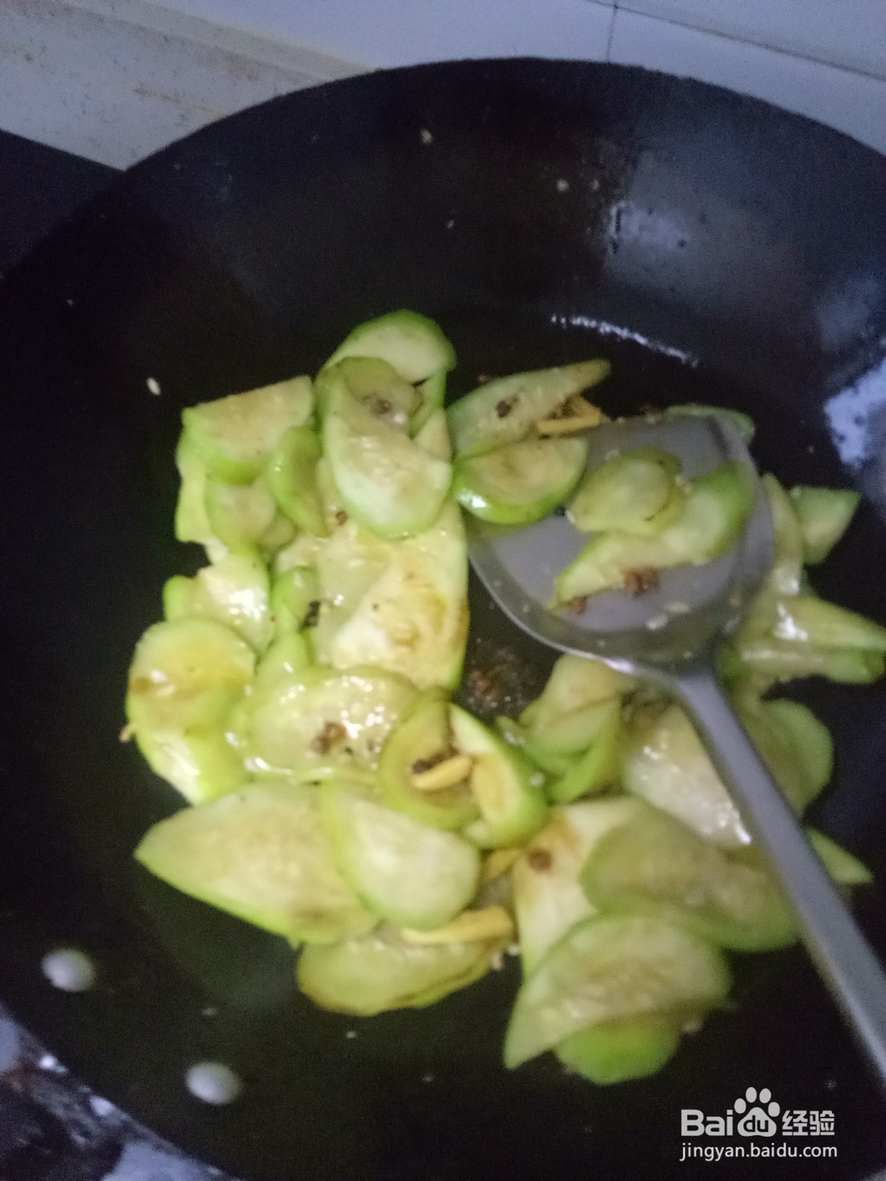 简单的丝瓜炒鸡蛋