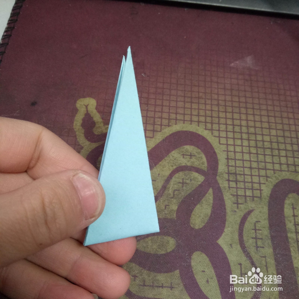 旋转花的折纸方法