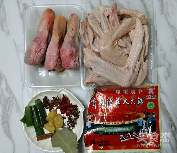麻辣鸭头鸭翅