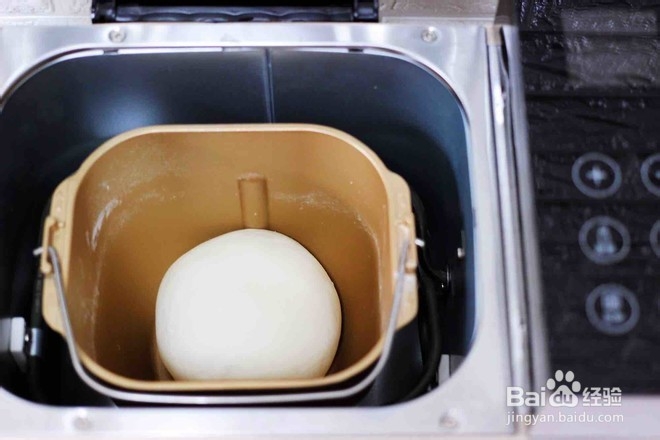 如何做出香味十足的猪肉白菜豆干馅饼