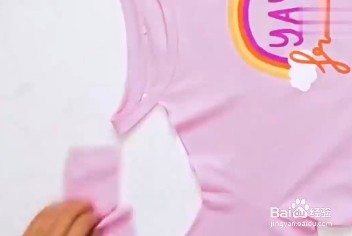 如何把T恤改造好看