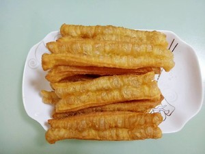 自制酥脆油条