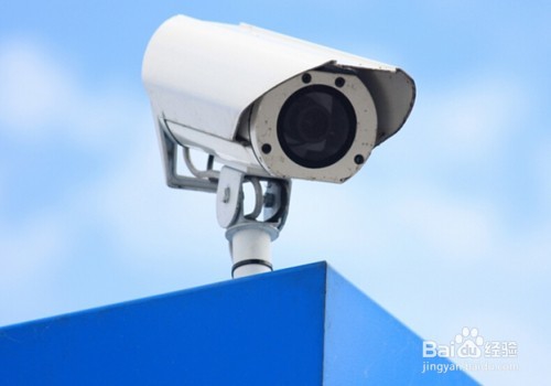 监控显示屏上总闪动怎么调