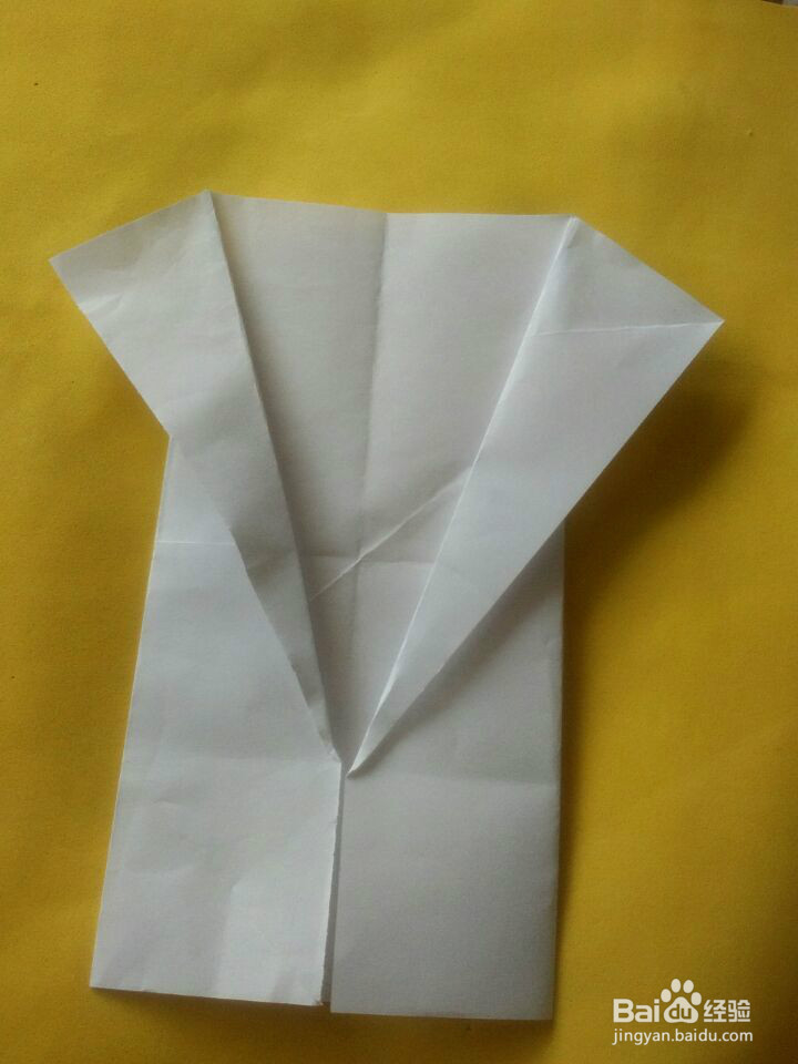 怎样折短袖衬衫