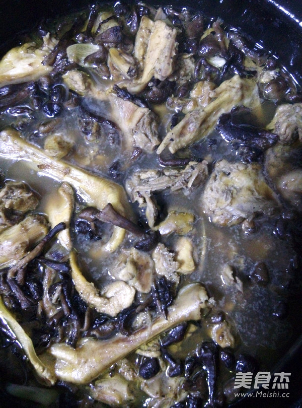 小鸡炖蘑菇的做法