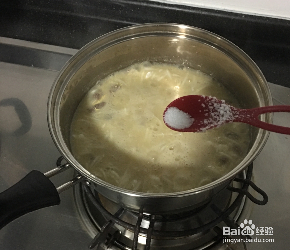 怎样做清甜牛肉面?