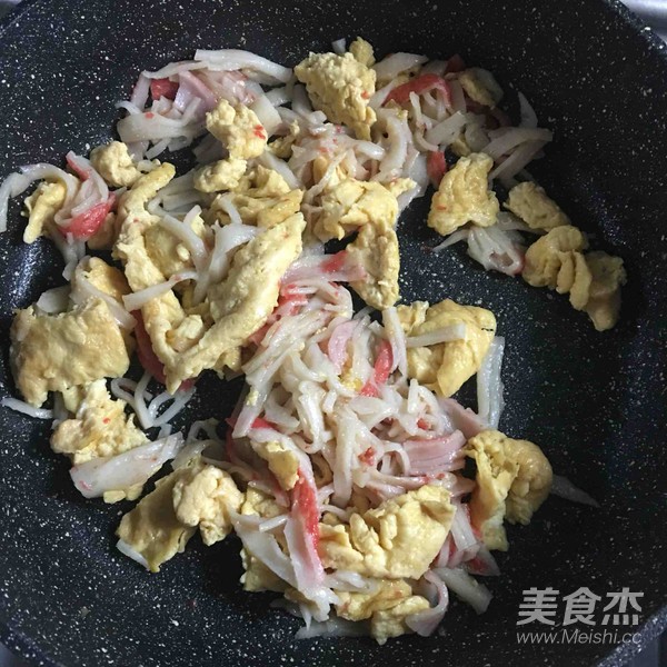 蟹柳炒蛋的做法