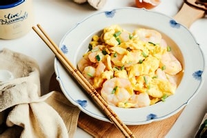 虾仁炒鸡蛋怎么做