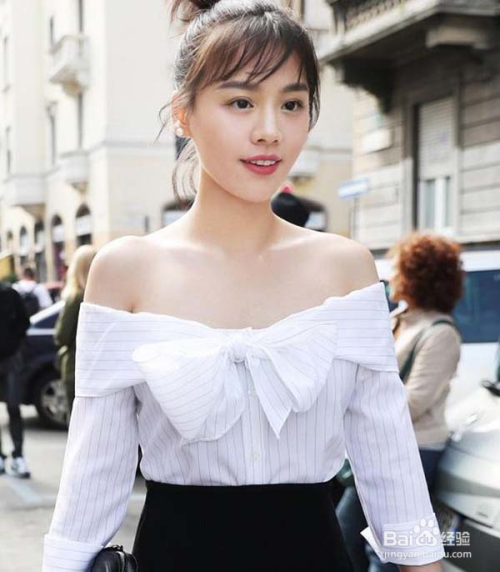 平胸女孩如何穿搭告别飞机场?