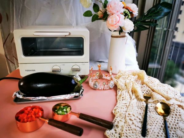 蒜蓉彩椒烤茄子