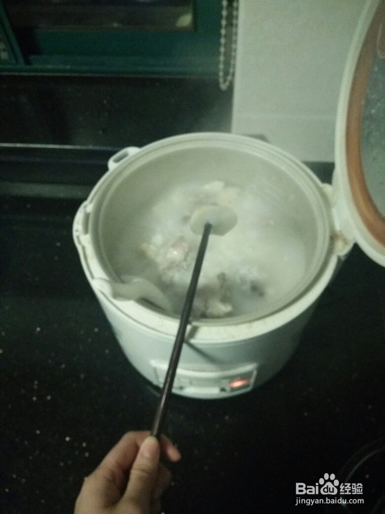 酥到掉渣的青菜排骨粥