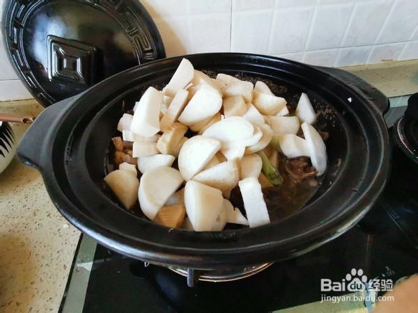 鸡腿菇炖甲鱼煲的制作方法