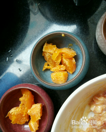 三重口感的豪华肉饼蒸蛋