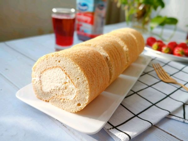蔓越莓果汁蛋糕卷