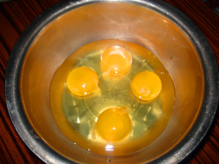 青蒜摊鸡蛋是一道美味的家常菜!