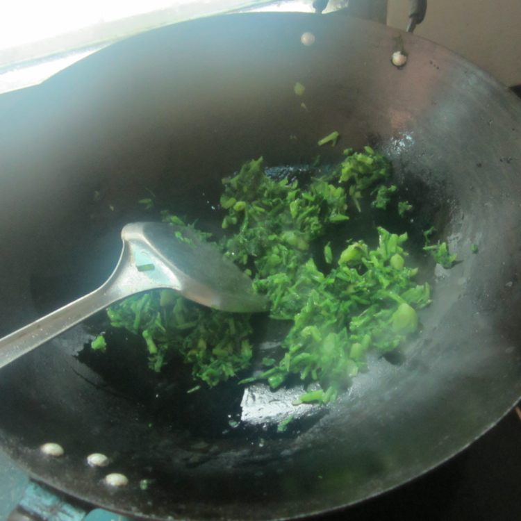 鱼香川味芥末的做法