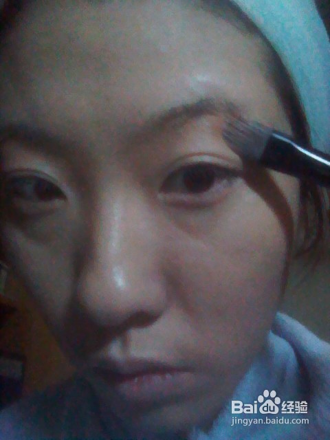 怎样用底妆打造立体脸型