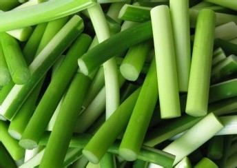 家庭自做蒜苔炒饼