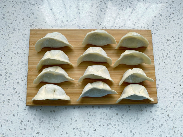 晶莹剔透冰花煎饺