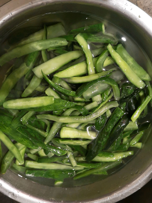 黄瓜条你不每餐l来点儿吗