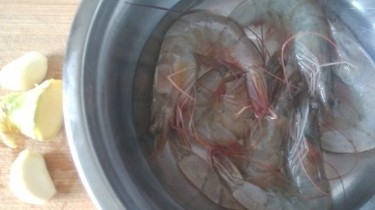 蒜香烤虾的做法