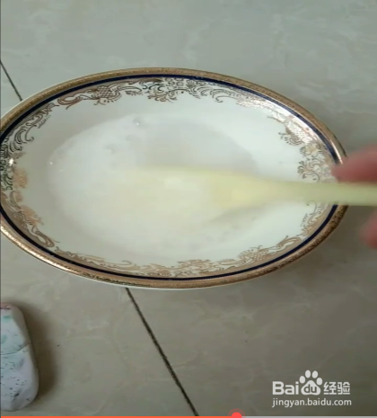 家里的白墙脏了怎么办