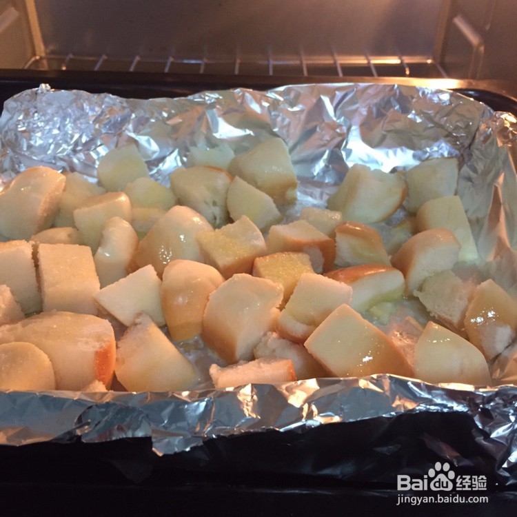 超级简单的奶香黄油烤馒头的制作方法