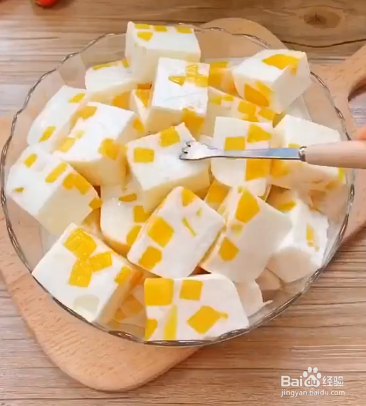 如何在家做爽滑好吃的芒果牛奶冻