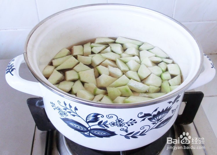 龙井丝瓜豆腐汤