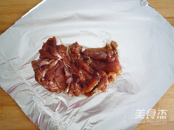 叉烧鸡腿卷的做法