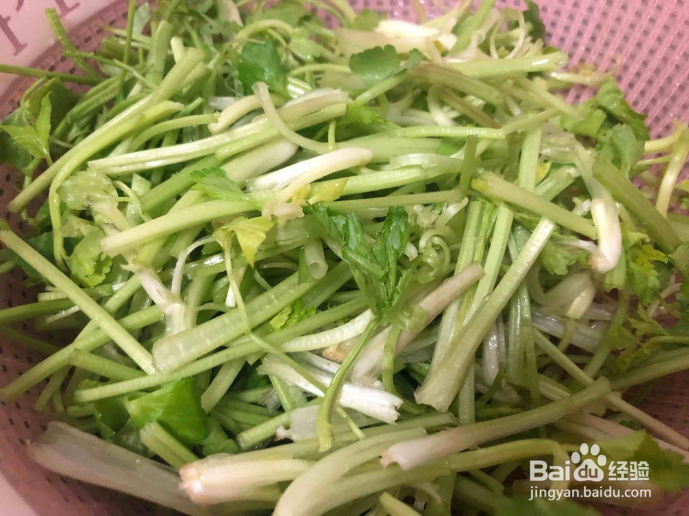 炒芹菜的做法