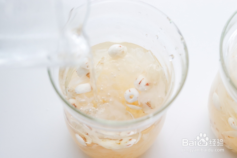 简单无压力做莲子百合银耳羹