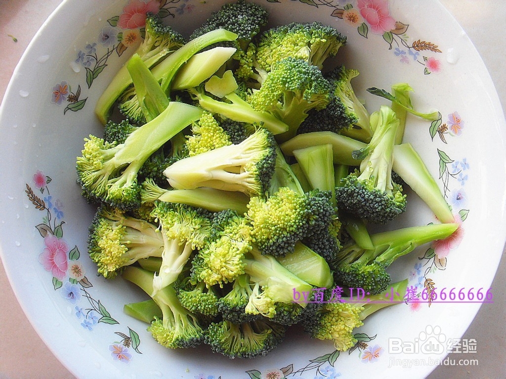 养肝明目吃什么好——胡萝卜片耗油西兰花